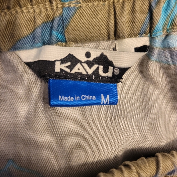 Kavu Tan and Blue Leaf Print Mini Skirt. Size M - Picture 2 of 7